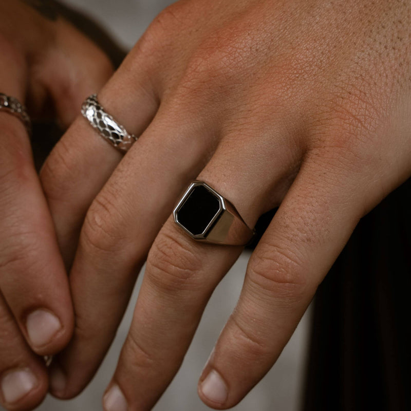 SIGNET RING ONYX OCTAGON 925 SILVER RHODIUM PLATED