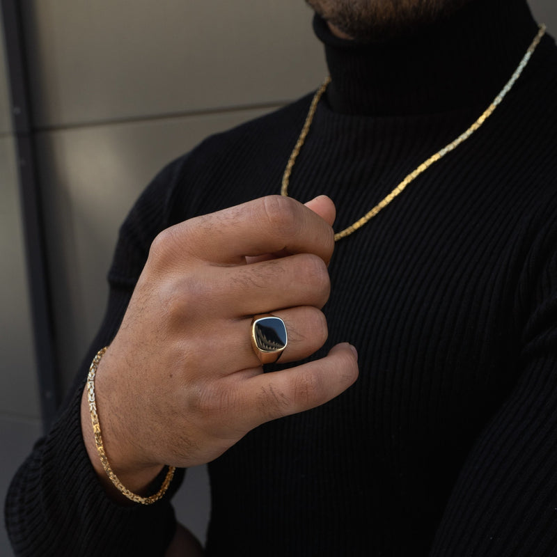 SIGNET RING ONYX SQUARE 585 GOLD